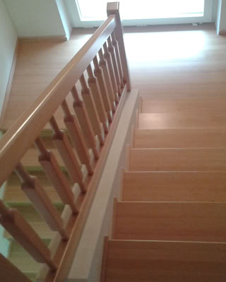 Dřevěné obložení betonových schodišť 03
