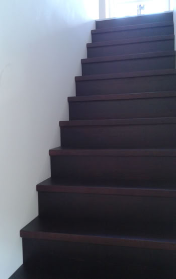 Dřevěné obložení betonových schodišť 07