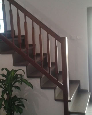 Dřevěné obložení betonových schodišť 06